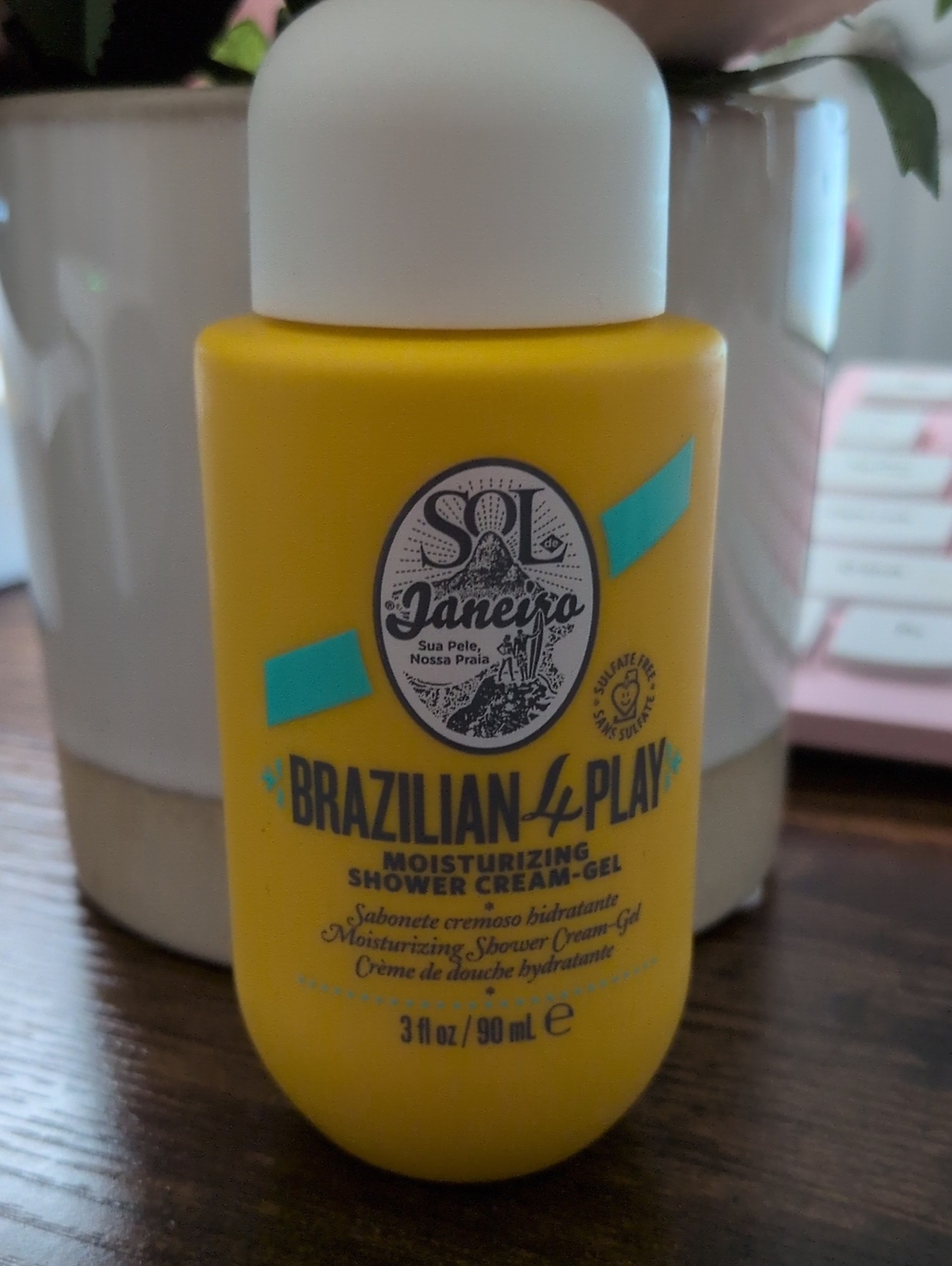 Sol de Janeiro Yellow Brazilian 4 Play Moisturizing Shower Cream-Gel
